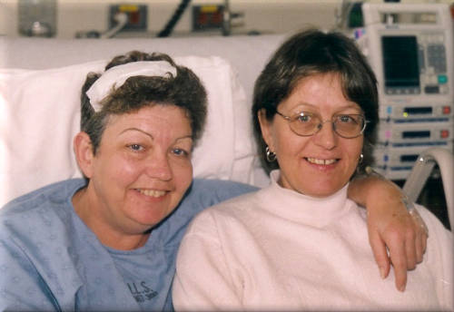 Kim and Kelly at the hospital after Kim's brain surgery to remove a tumor